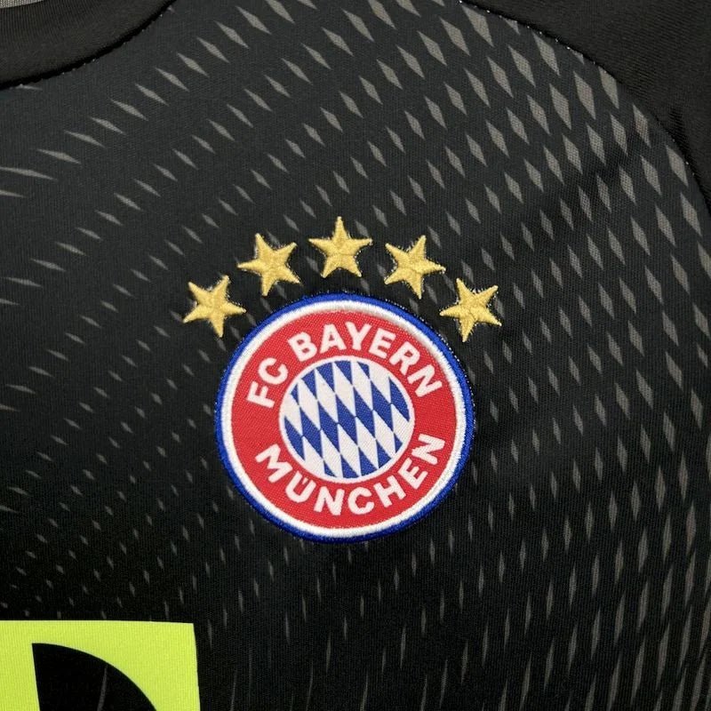 Bayern 2025 Black Goalkeeper Kids Jersey