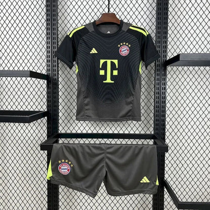 Bayern 2025 Black Goalkeeper Kids Jersey