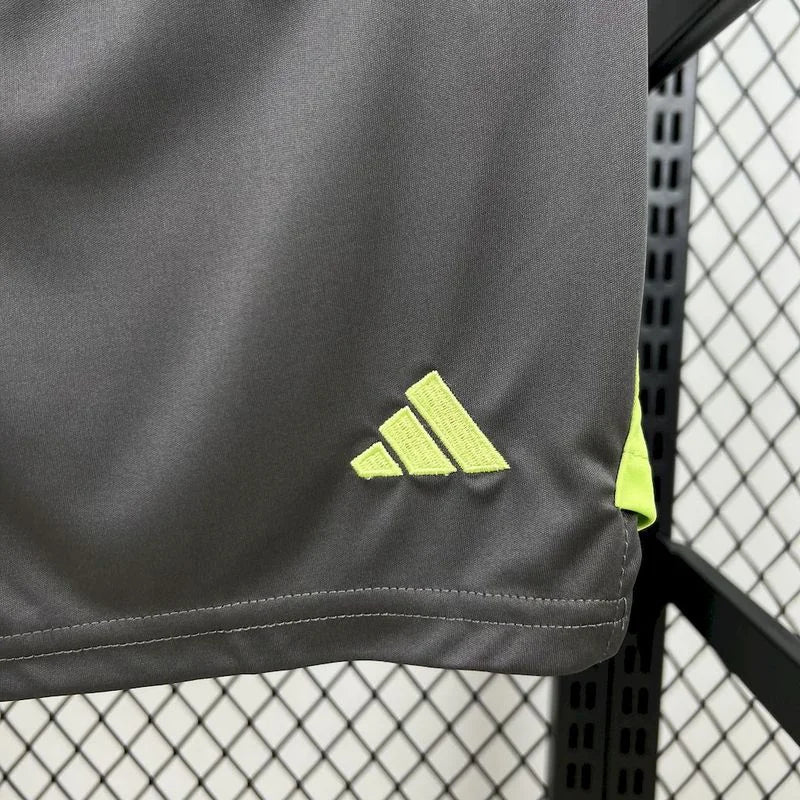Bayern 2025 Black Goalkeeper Kids Jersey