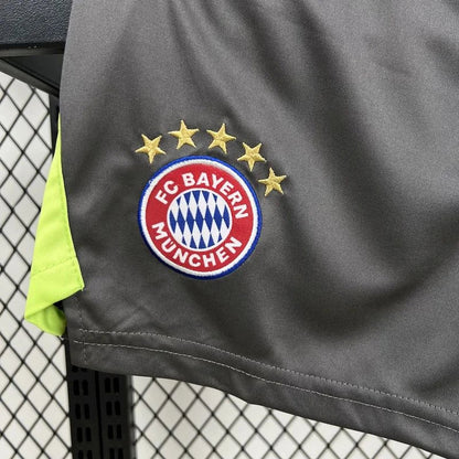 Bayern 2025 Black Goalkeeper Kids Jersey