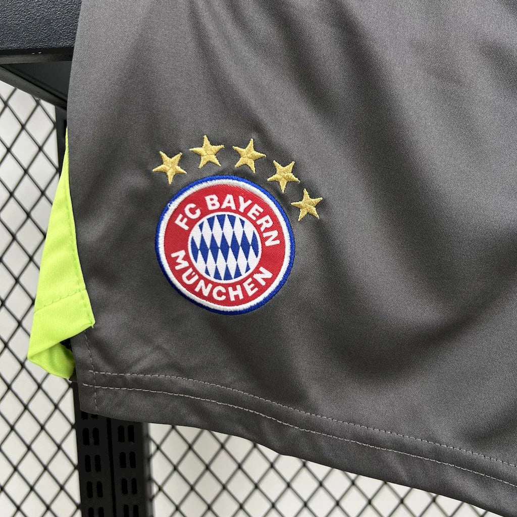 Bayern Munchen 2025 Goalkeeper Jersey