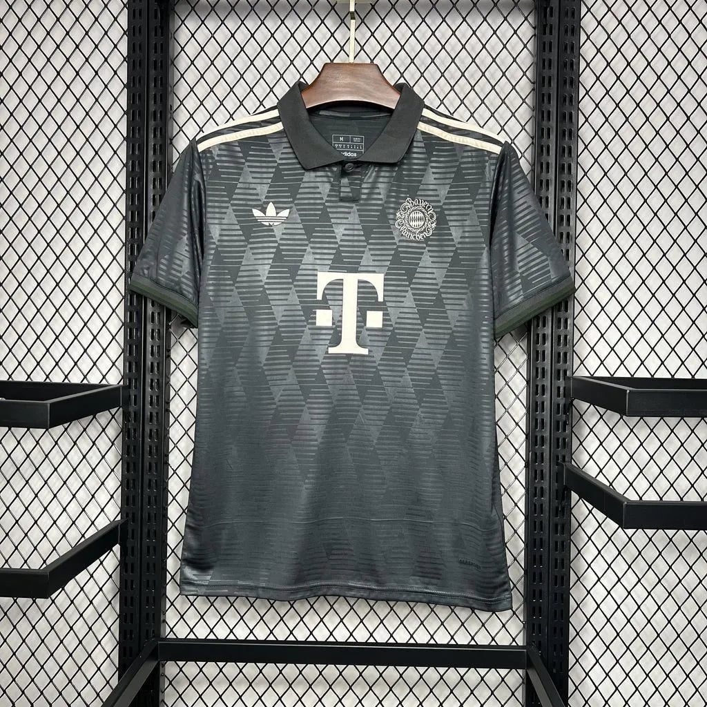 Camisola especial do Oktoberfest do Bayern de Munique 2025