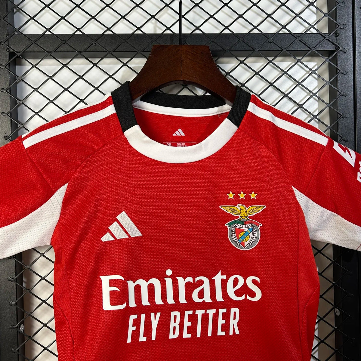 Maillot domicile du Benfica 2025