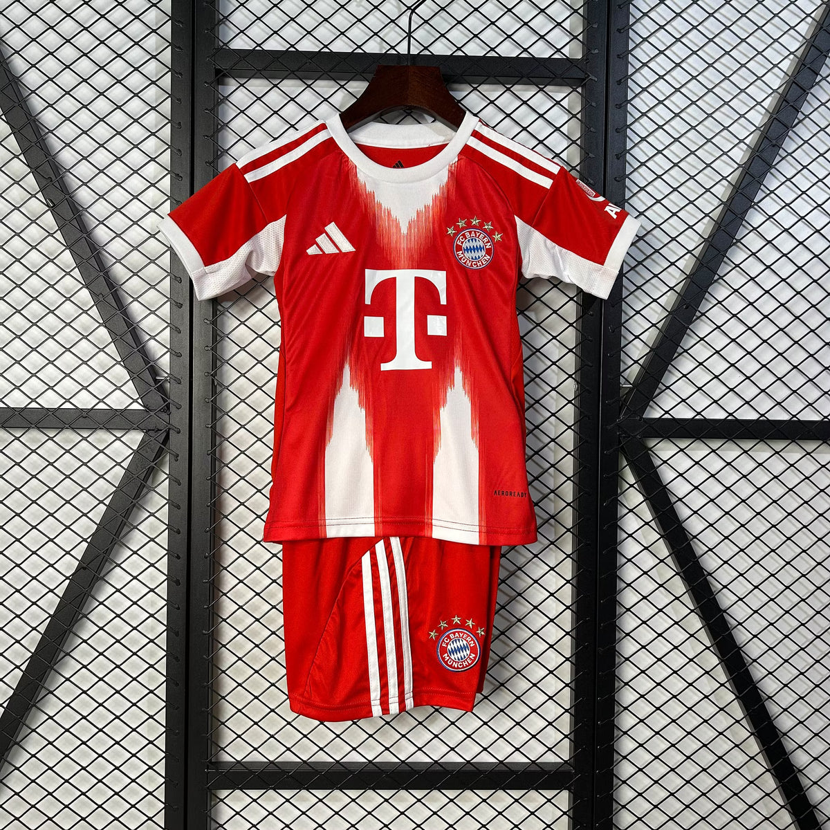 Bayern München 2025 thuisshirt