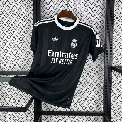 Camisola de guarda-redes do Real Madrid 2025