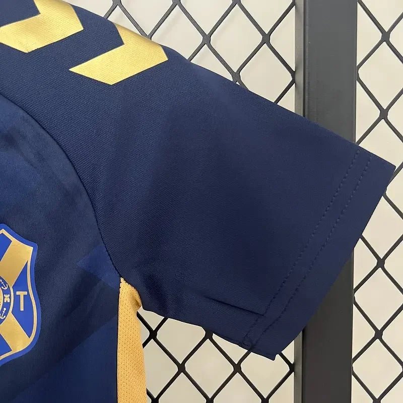 Maillot extérieur du CD Tenerife 2024