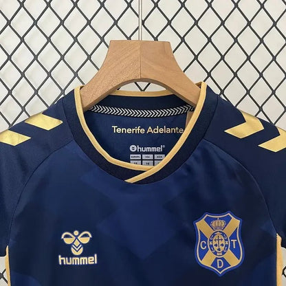 Maillot extérieur du CD Tenerife 2024