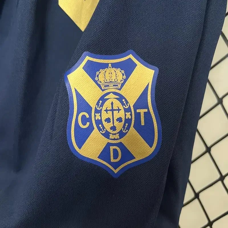 Maillot extérieur du CD Tenerife 2024