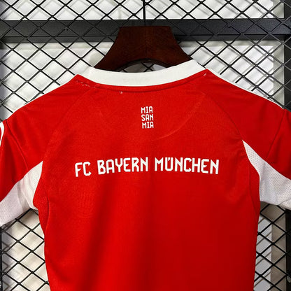 Bayern München 2025 thuisshirt