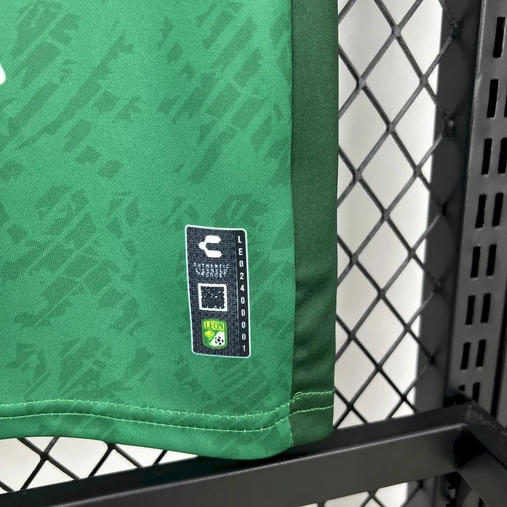 Club Leon 2025 thuisshirt