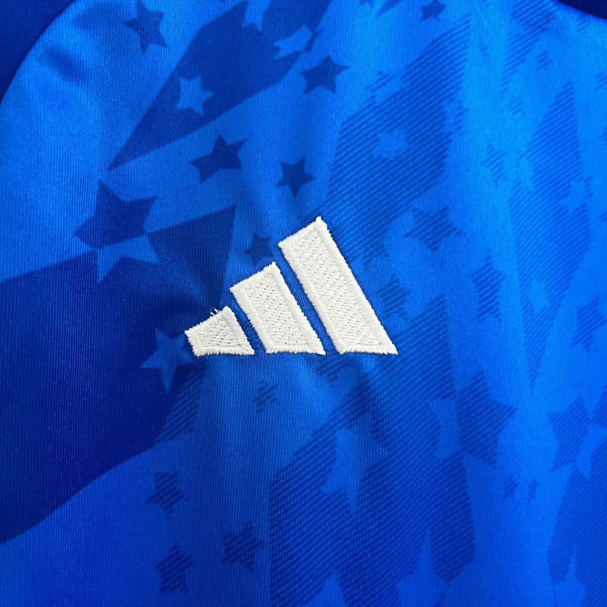 Camisola principal do Cruzeiro 2024
