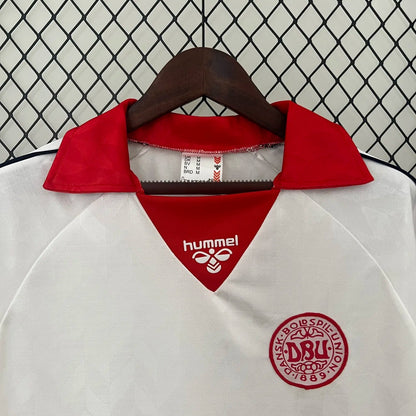 Maillot extérieur du Danemark 1988