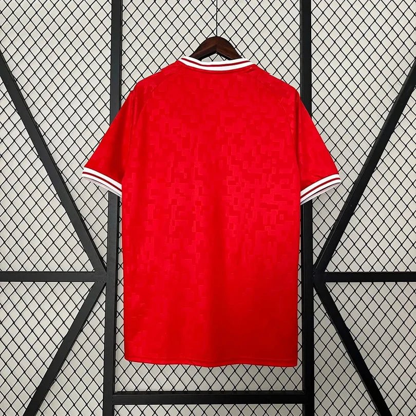 Camisola principal da Dinamarca 2024