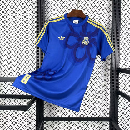 Real Madrid 2025 warming-upshirt