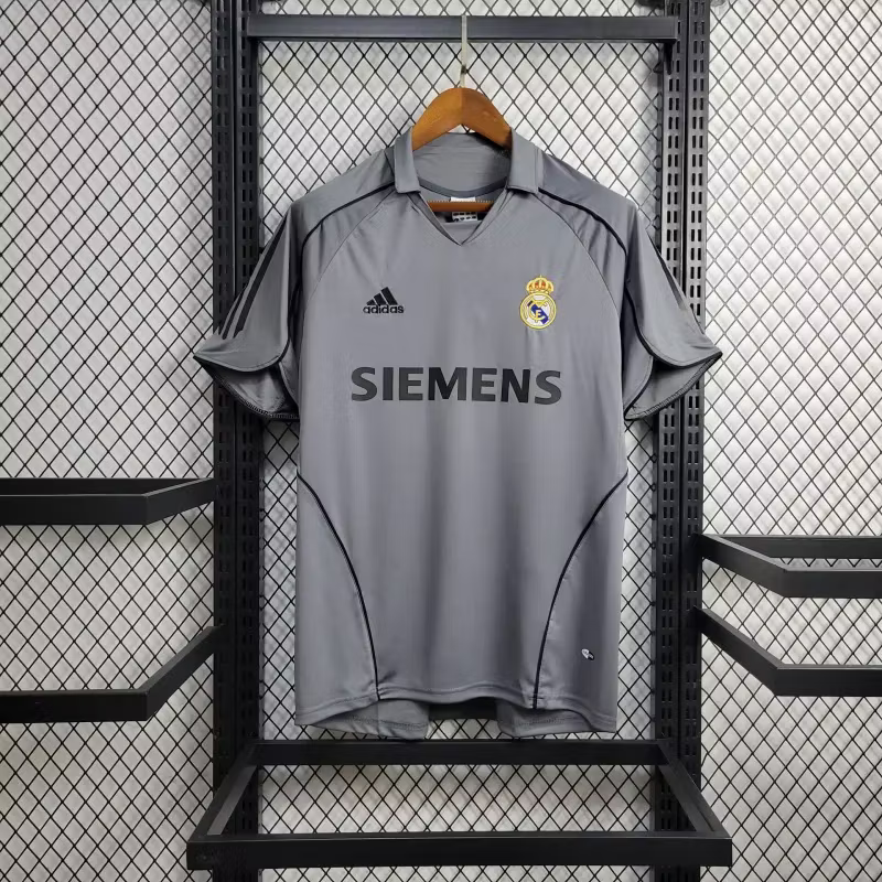 Real Madrid 2005 drittes Auswärtstrikot