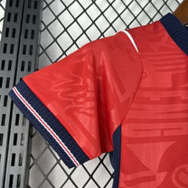 Camiseta de visitante de Inglaterra para el Mundial 2026