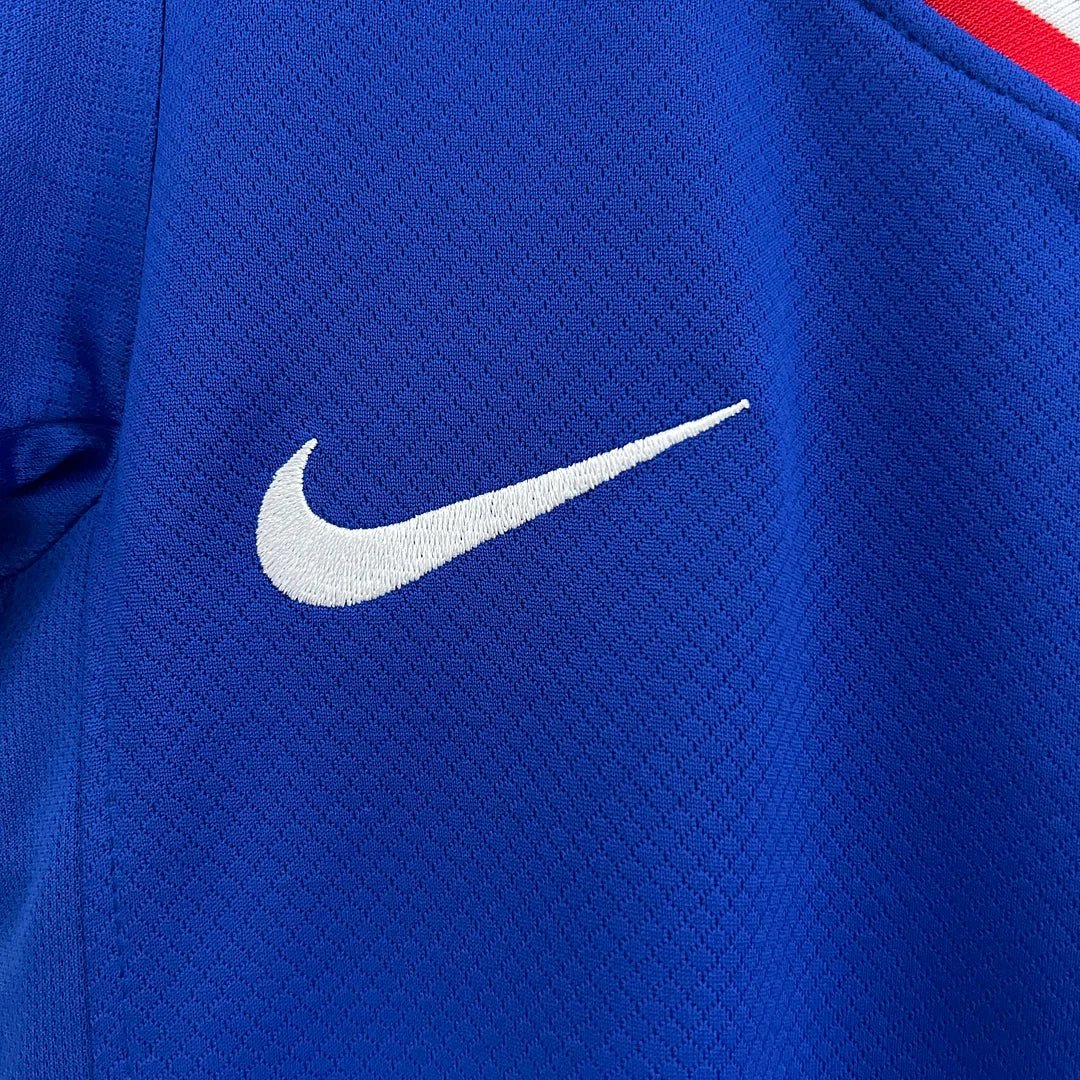 Camisola principal da França 2024