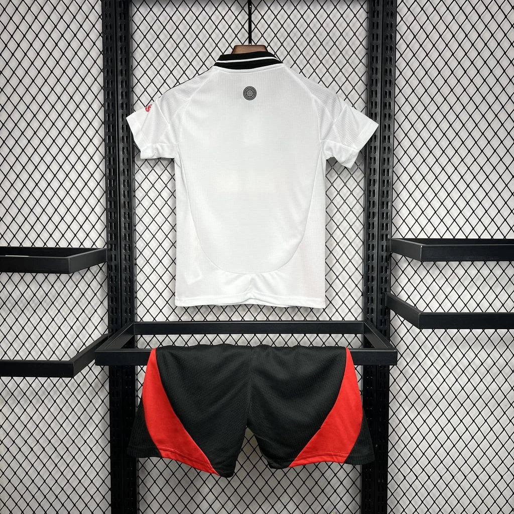 Camisola principal do Fulham 2024