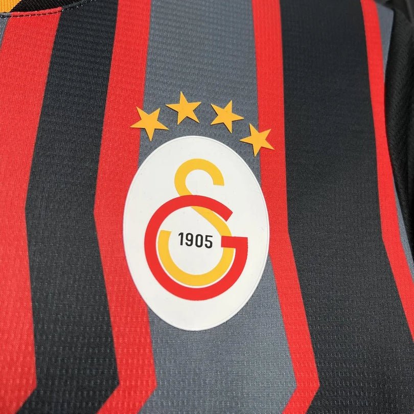 Tercera camiseta visitante del Galatasaray 2024