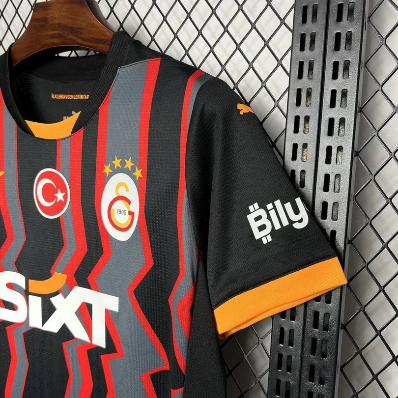 Tercera camiseta visitante del Galatasaray 2024