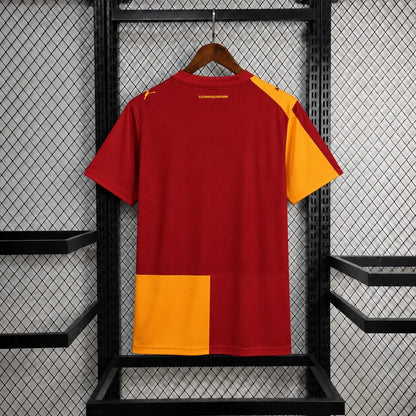 Camiseta local del Galatasaray 2026