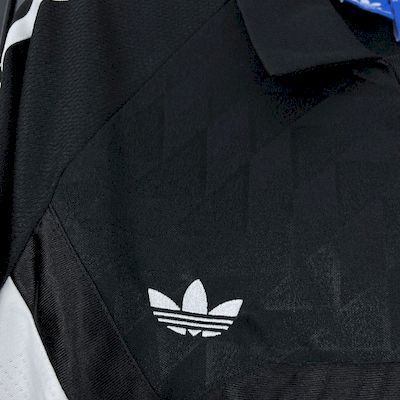 Wyjazdowa koszulka reprezentacji Niemiec 1988