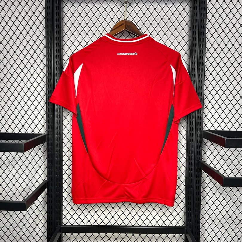 Camisola principal da Hungria 2024