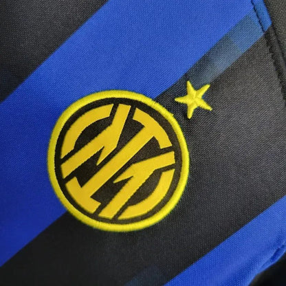 Camisola principal do Inter de Milão 2023