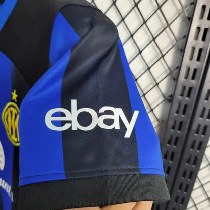Camisola principal do Inter de Milão 2023