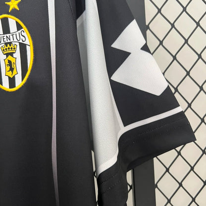 Juventus 2000 Training Jersey