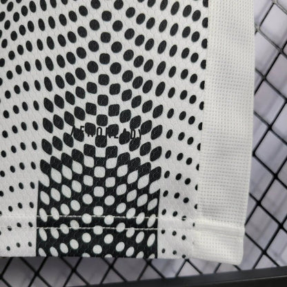 Juventus 2019 schwarz-weiß gestreiftes Trikot