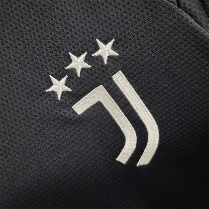 Tercera camiseta visitante de la Juventus 2023