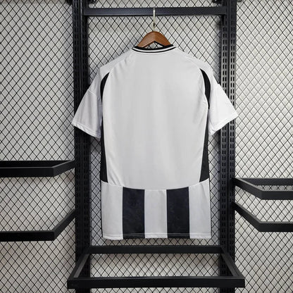 Maglia da casa della Juventus 2024