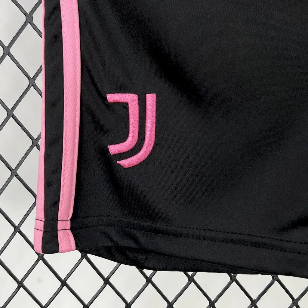 Domowa koszulka Juventusu 2025