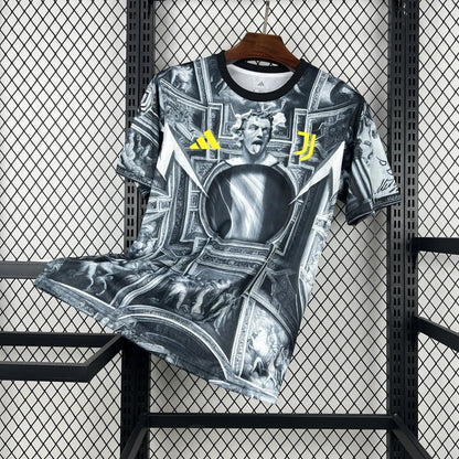 Juventus 2025-opwarmshirt