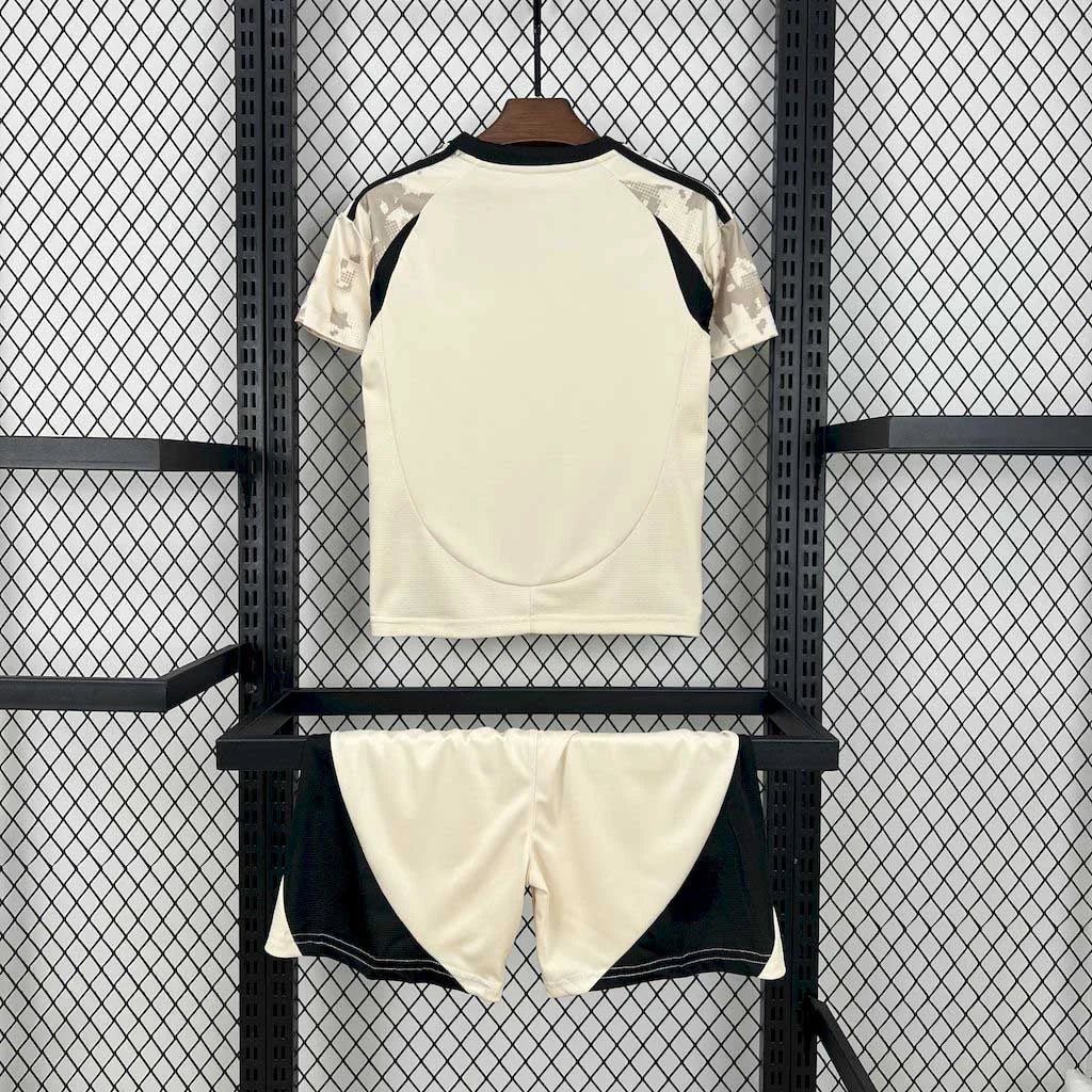 Camiseta visitante del Leipzig 2025