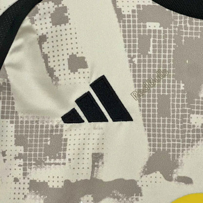 Camiseta visitante del Leipzig 2025