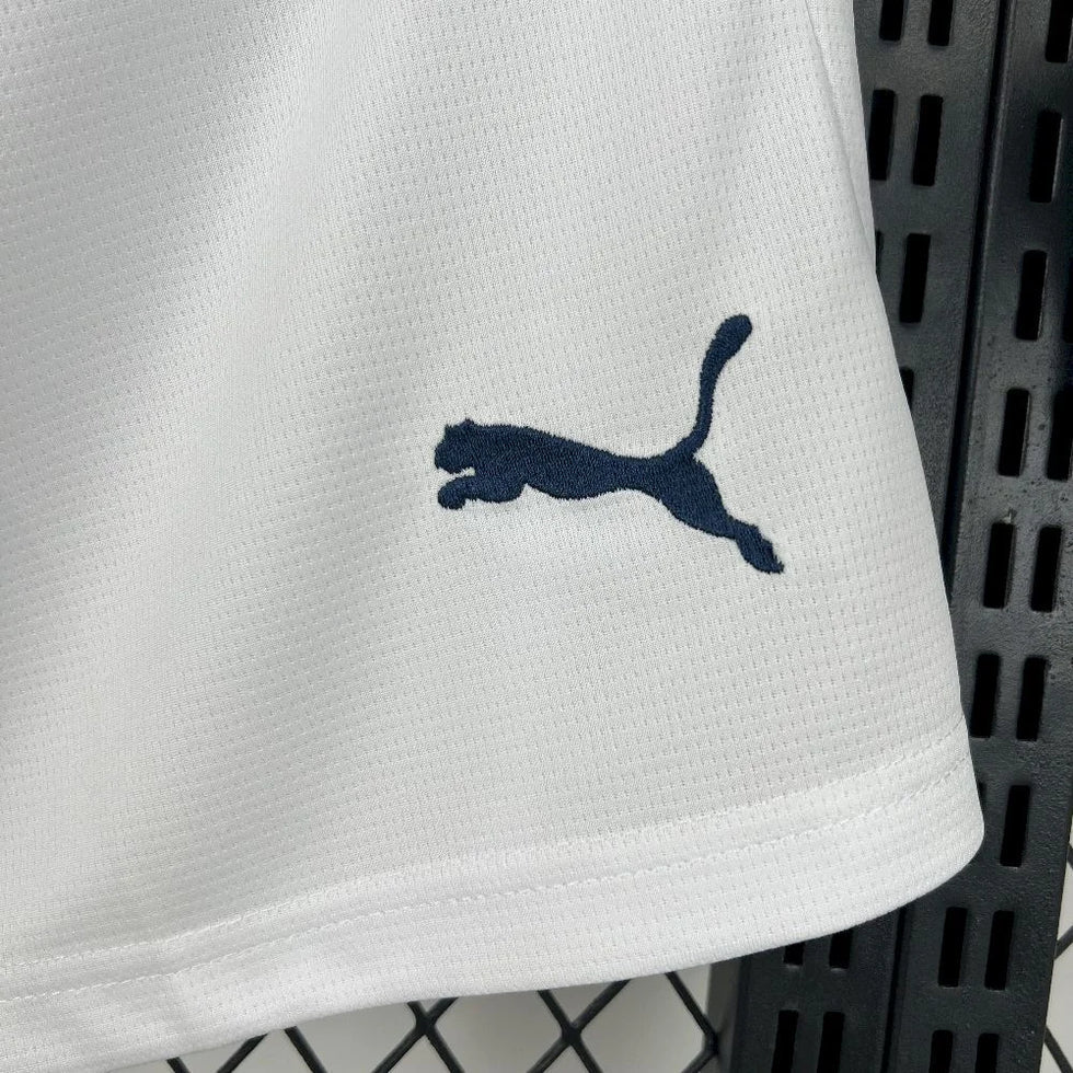 Pantalones cortos de local del Manchester City 2025