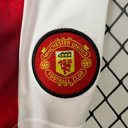 Manchester United 1996 Home jersey