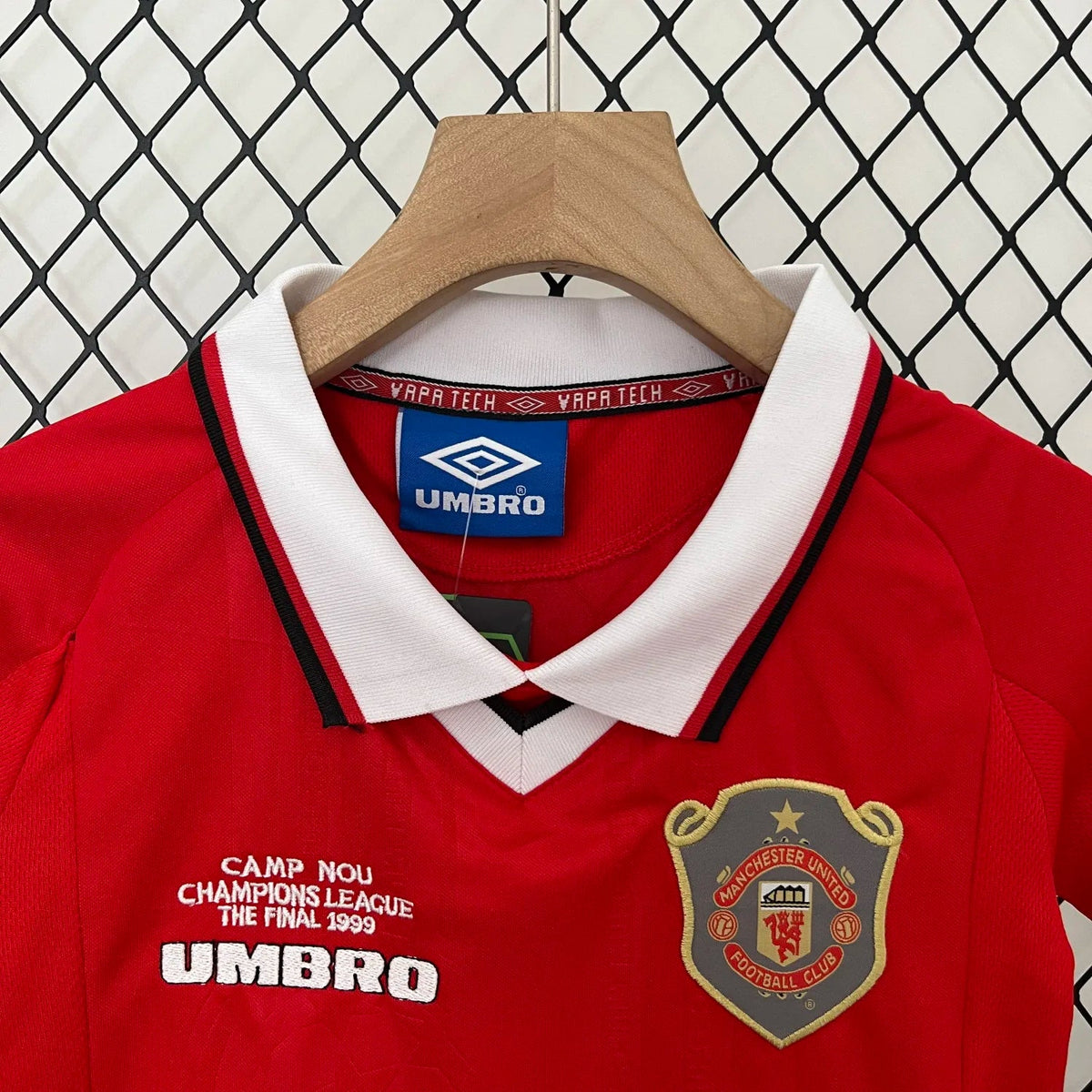 Camiseta local del Manchester United 1999