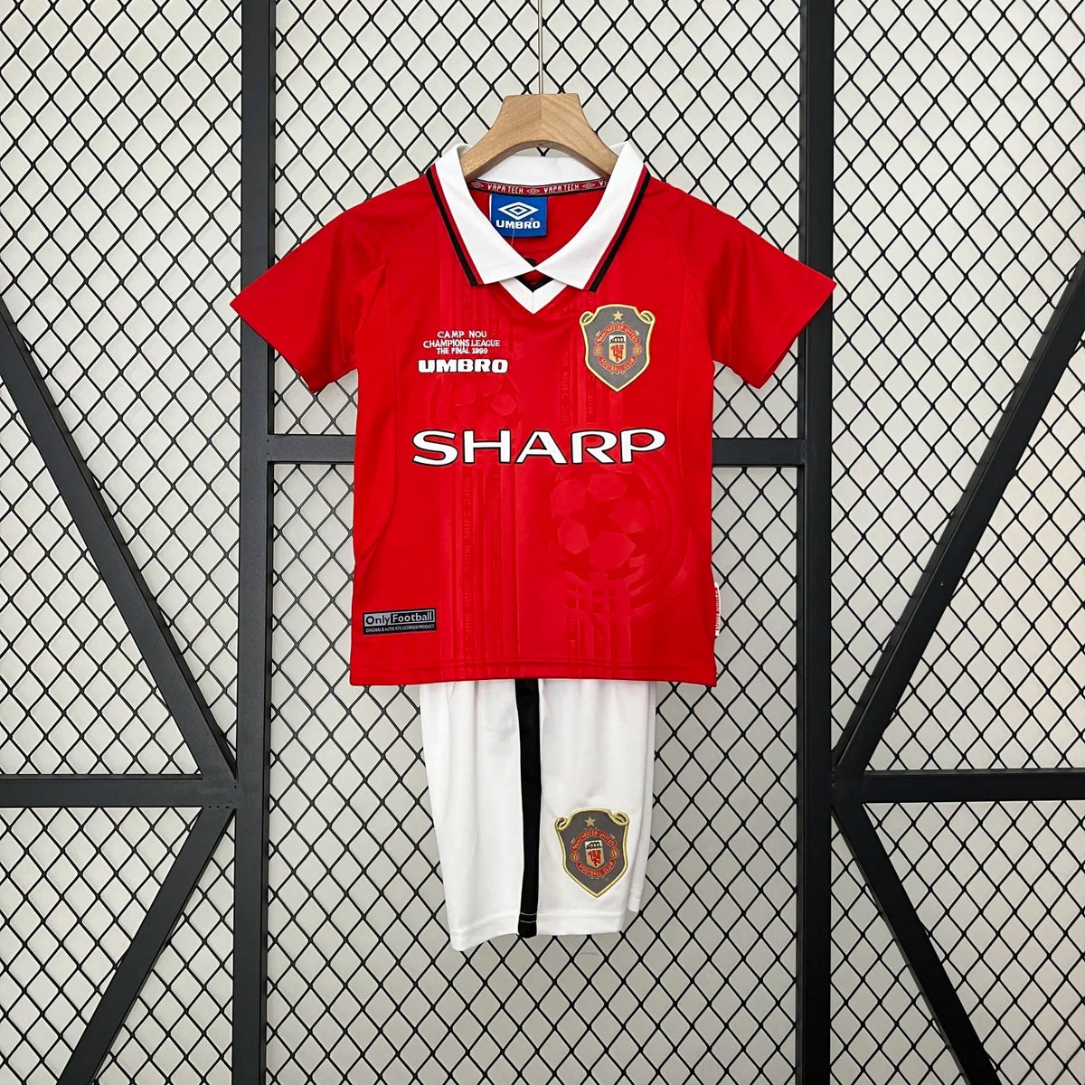 Camiseta local del Manchester United 1999