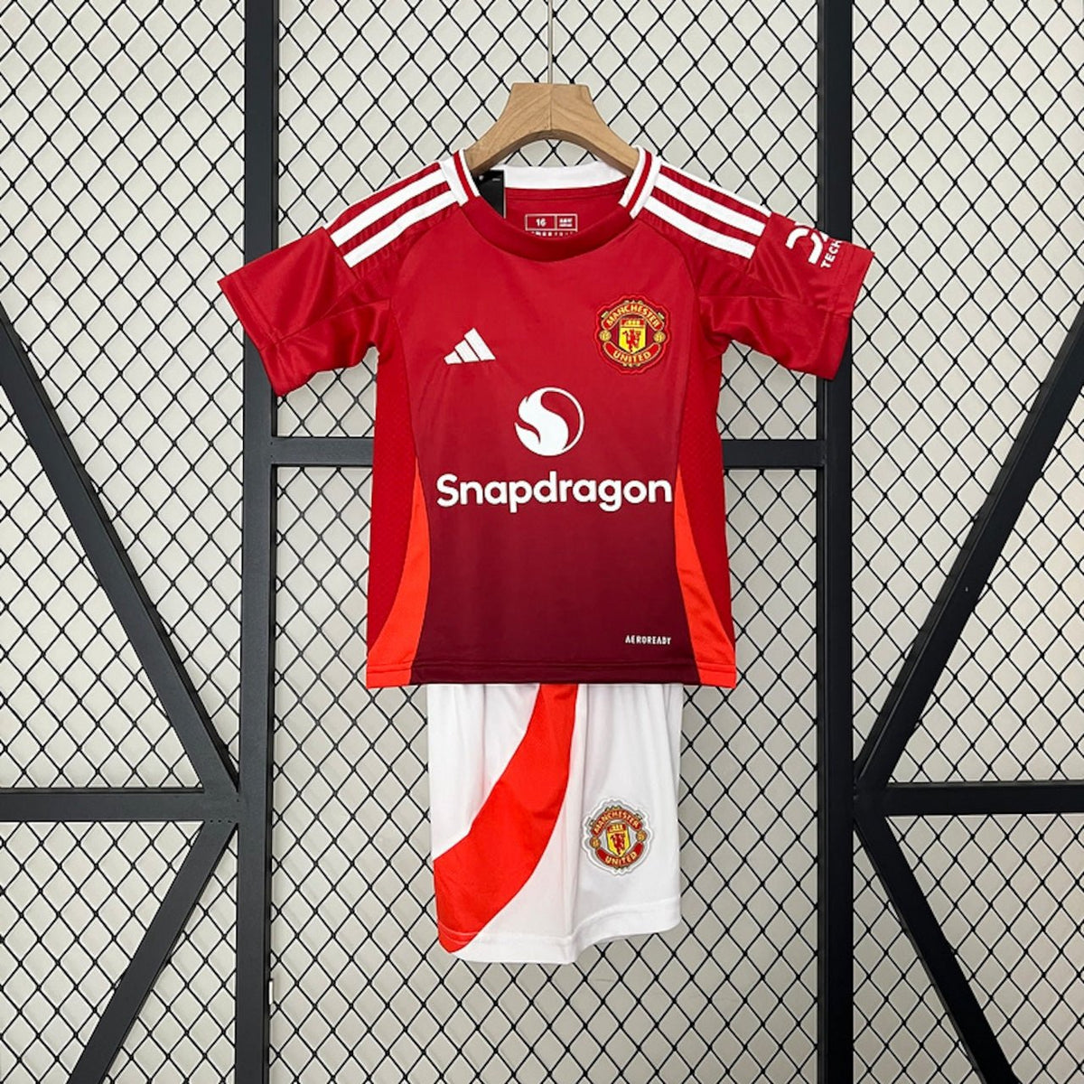 Manchester United Heimtrikot 2024 für Kinder