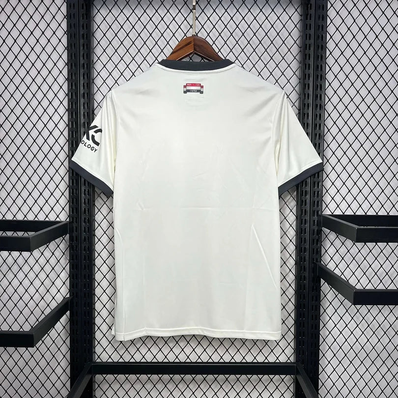 Manchester-United-Auswärtstrikot 2024, drittes Trikot