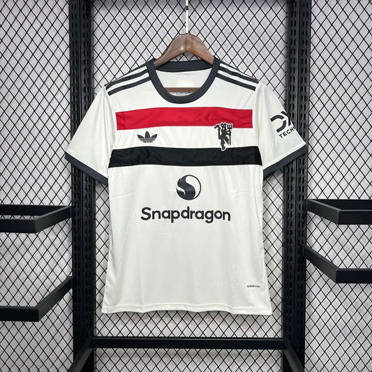 Camisola alternativa de visitante 2024 do Manchester United