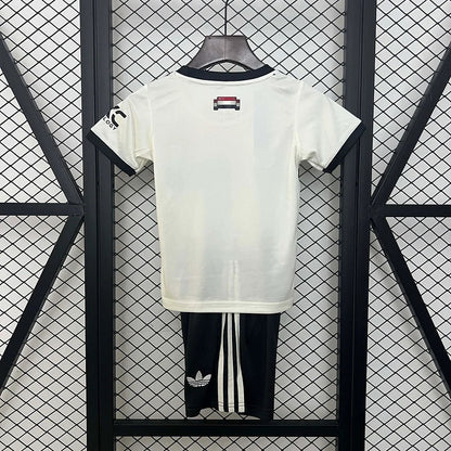 Derde shirt van Manchester United 2024