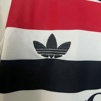 Derde shirt van Manchester United 2024