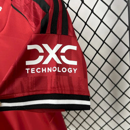 Domowa koszulka Manchesteru United 2025