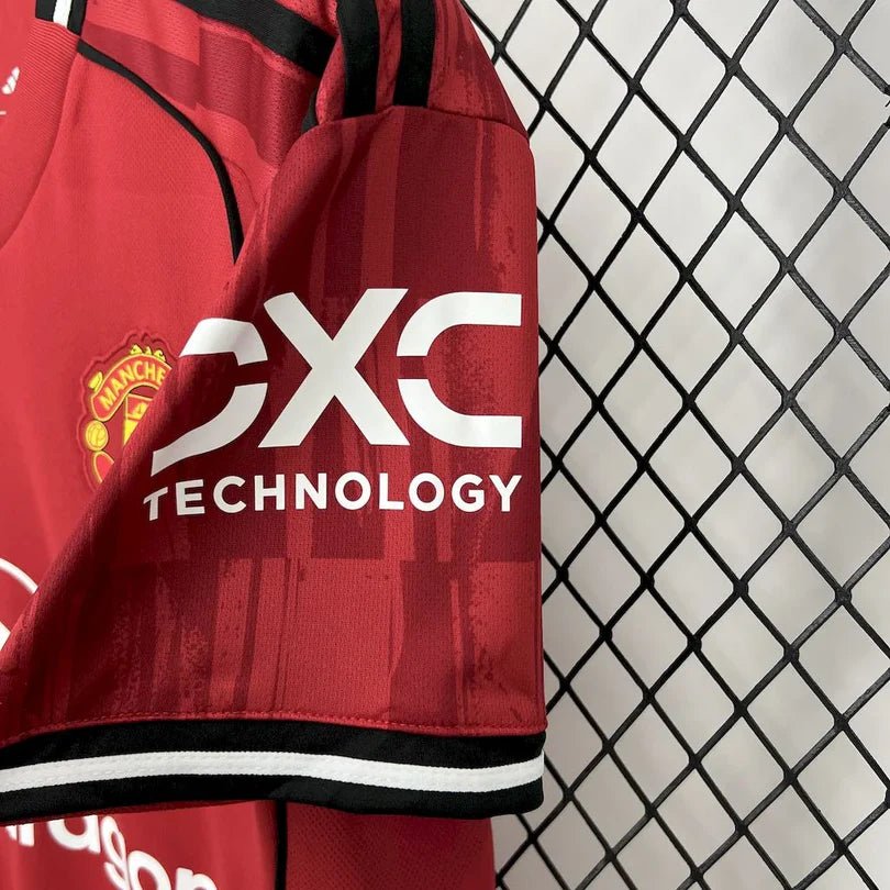 Camisola principal do Manchester United 2025