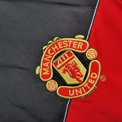 Retro kurtka przeciwwiatrowa Manchester United 2025