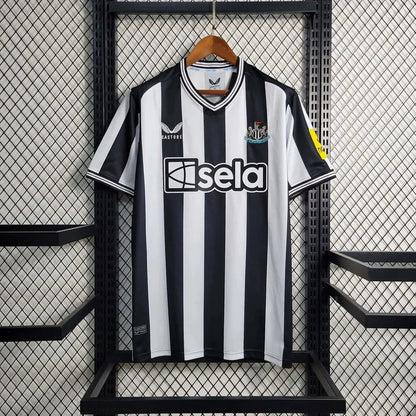 Camiseta local del Newcastle 2023